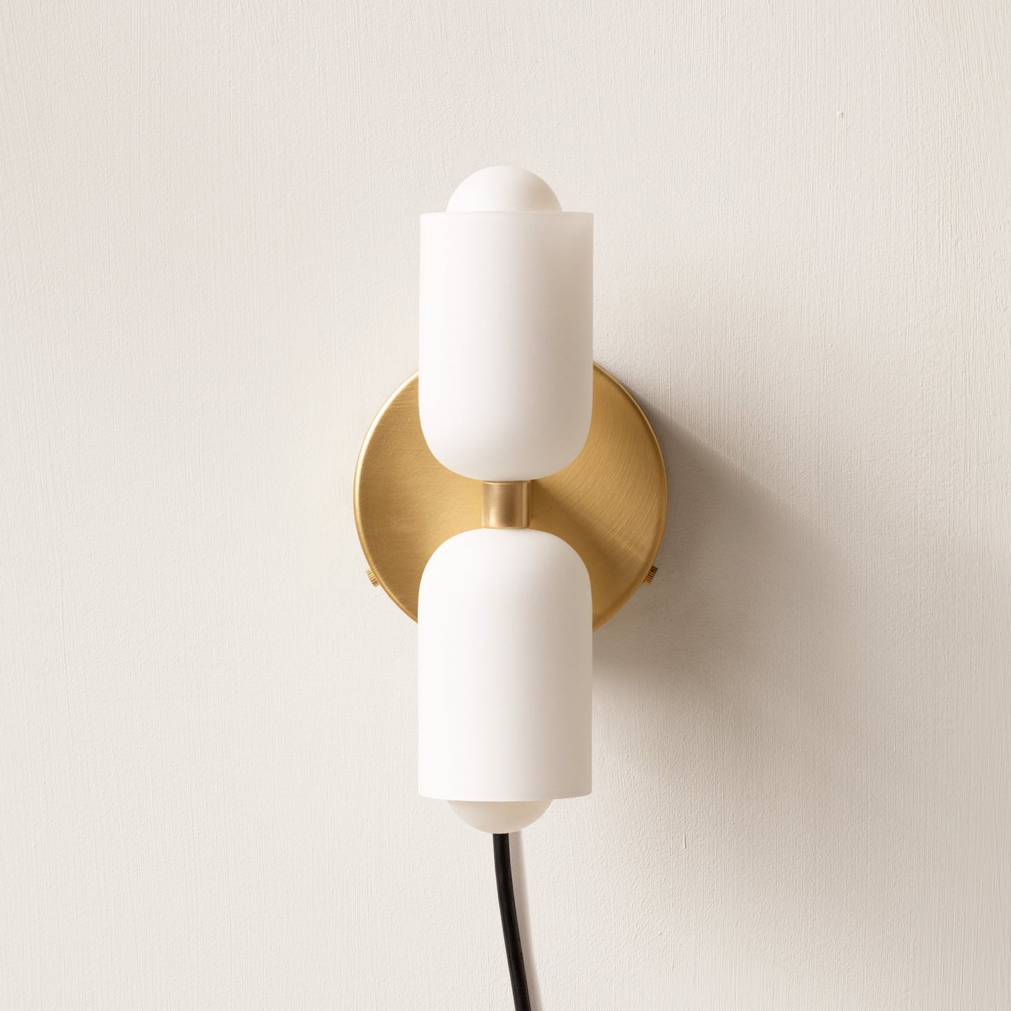 Nova | Elegant Acrylic Wall Lamp