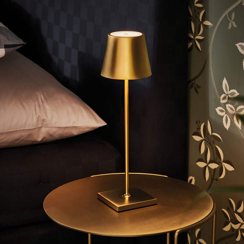 High table lamp with dimming function 