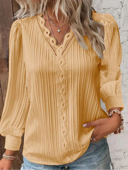 EMMA™ | BLOUSE MET KANTDETAILS IN CHIFFON