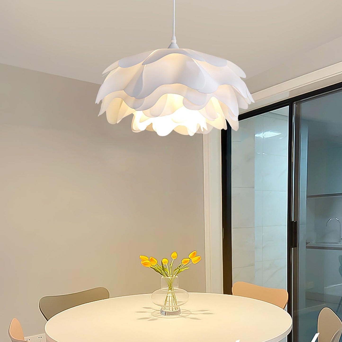 White pendant lamp in flower shape