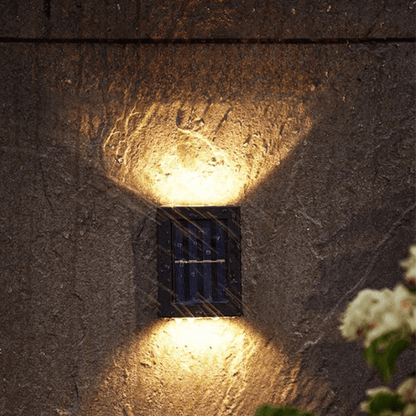 Wireless LED Solar Wall Lights Deluxe - Create the perfect atmosphere in your garden!