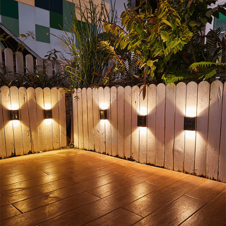 Wireless LED Solar Wall Lights Deluxe - Create the perfect atmosphere in your garden!