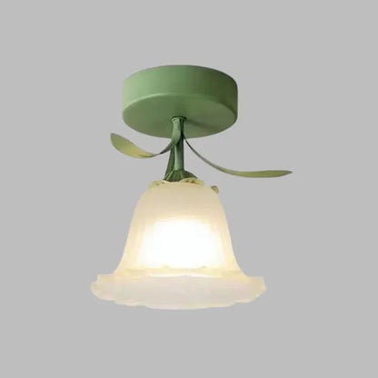 Simple Tiffany ceiling lamp with mini flowers