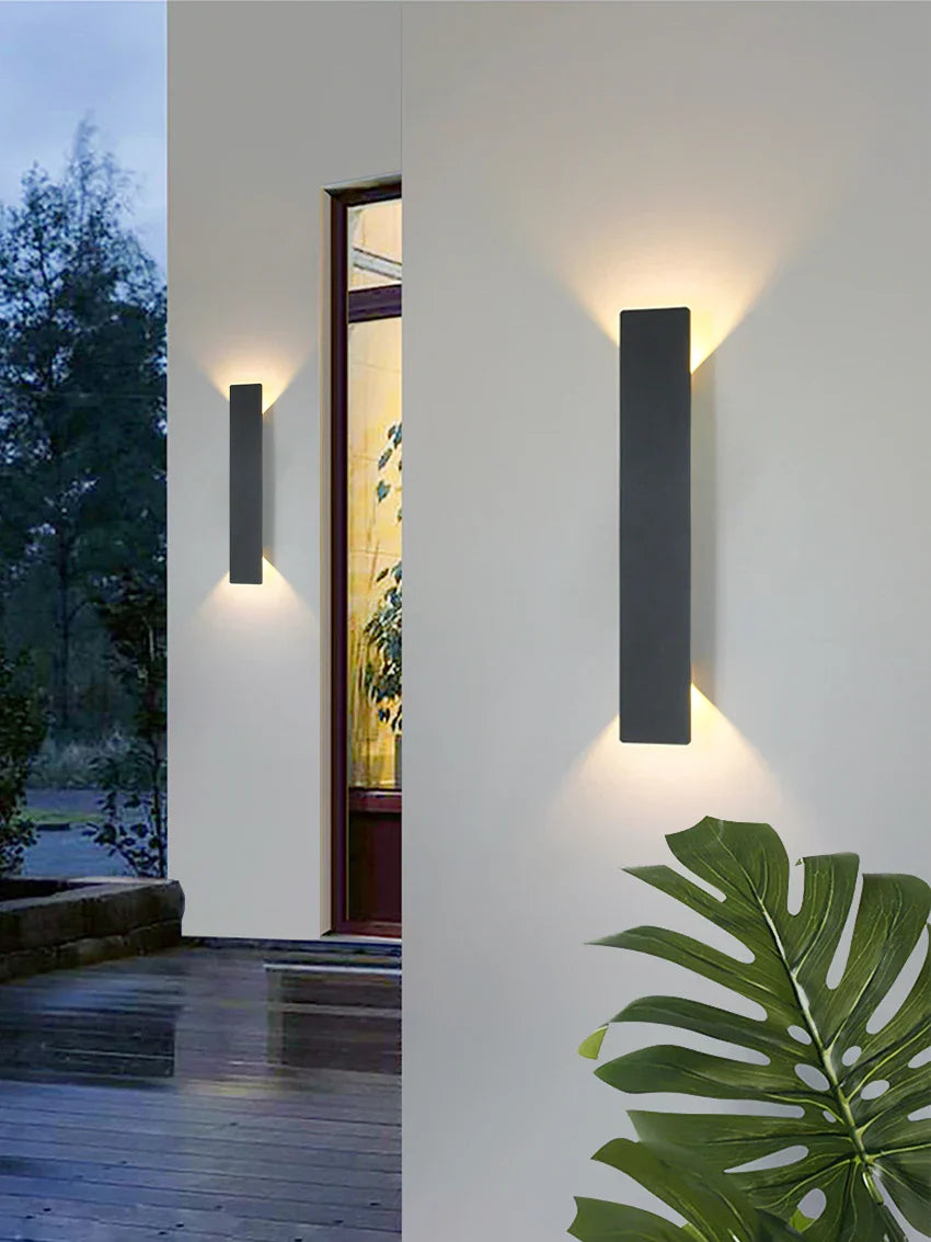 Triglow - Waterproof LED outdoor wall lamp