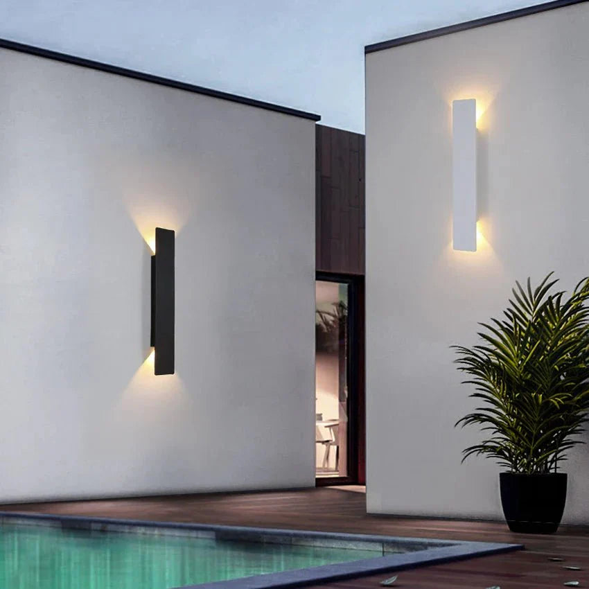 Triglow - Waterproof LED outdoor wall lamp