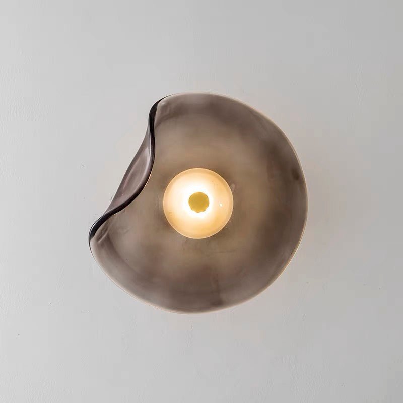 Modern decorative wall lamp